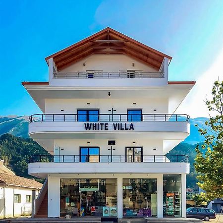 White Villa Përmet エクステリア 写真